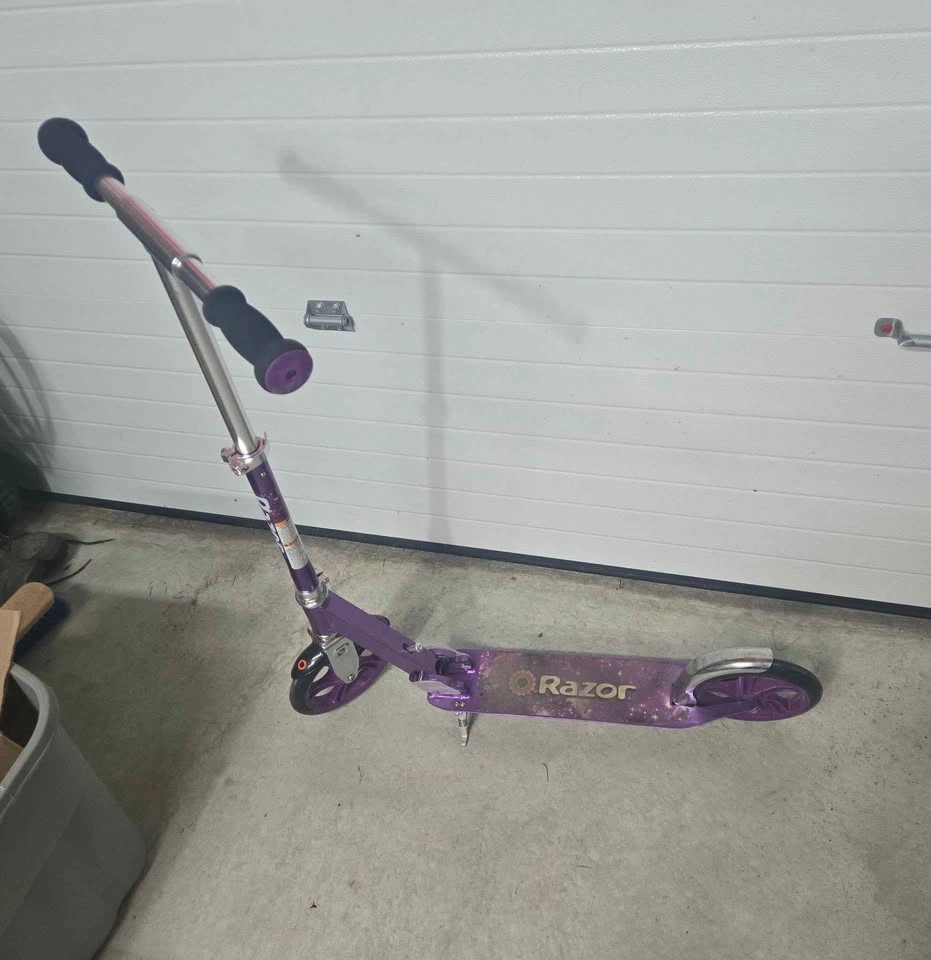 Purple A5 Razor scooter - photo 2