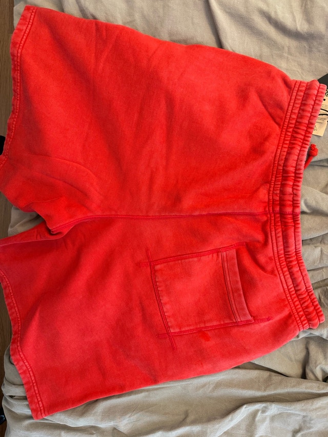 Brand new OVO red cargo short - Size L - photo 3