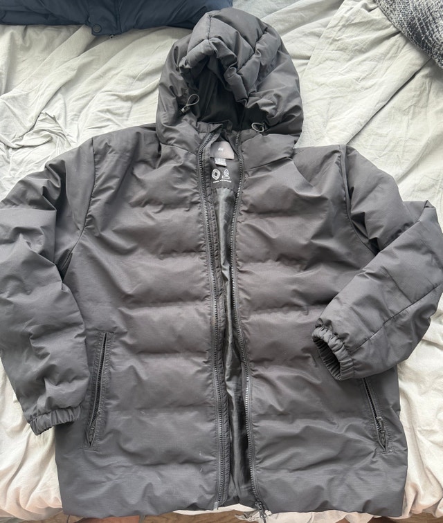 Men’s Black Puffer Jacket – Windproof & Water Repellent Size L - photo 2