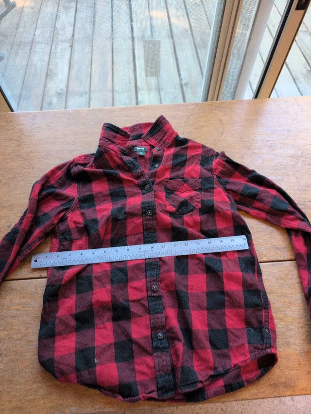Roots Flannel Shirt woman's small