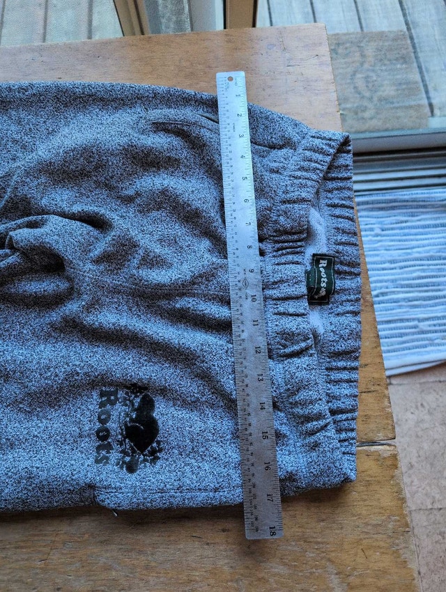 Roots Sweatpants adult small grey - photo 2