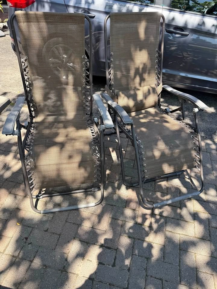 Pair of Zero Gravity Lounge Chairs