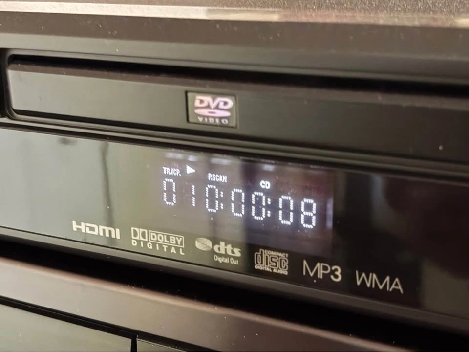 Denon DVD-1740 DVD/CD Player – Excellent Condition. (NO remote) - photo 2