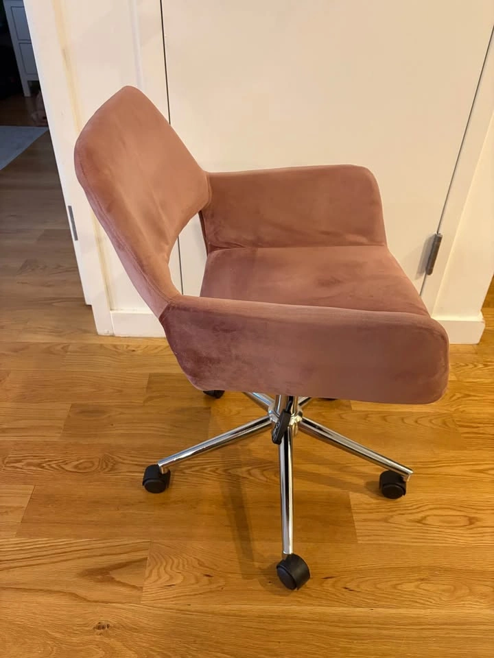 Pink Velvet Swivel Desk Chair - photo 2