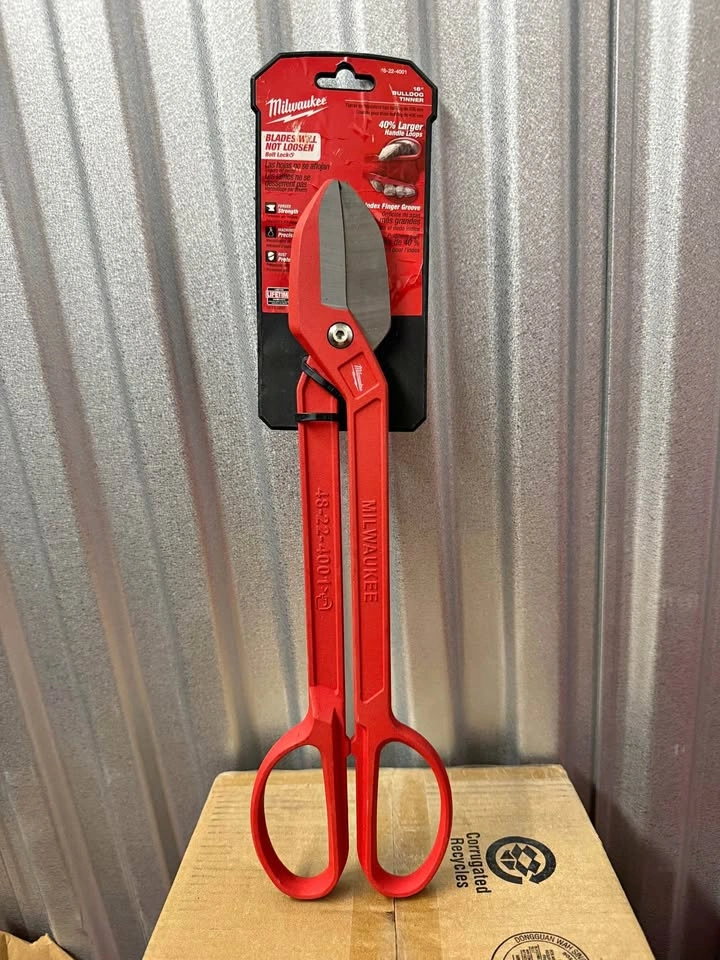 Milwaukee 16” Bulldog Tinner Snips
