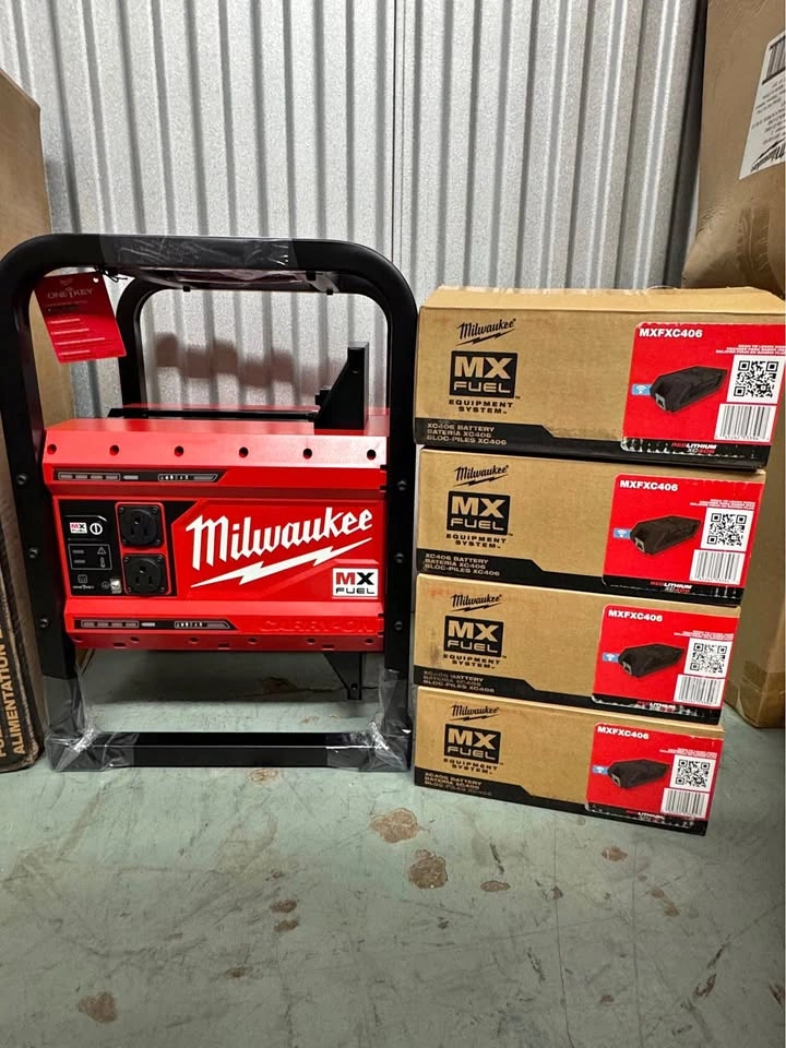Milwaukee Carry-On