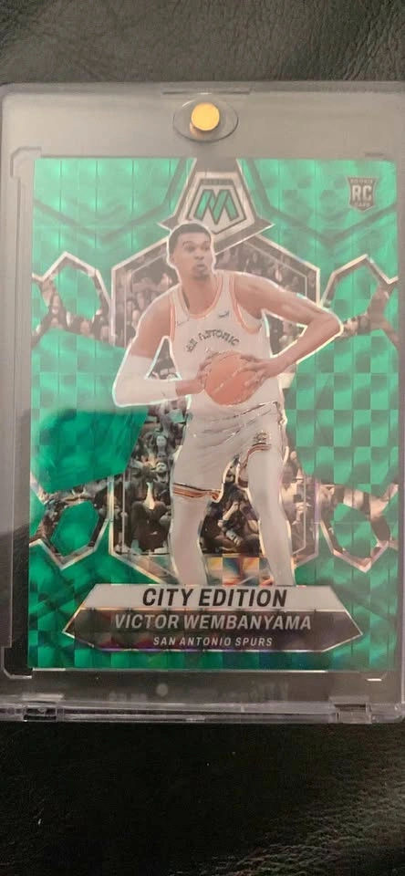 2023-24 Panini Mosaic Victor Wembanyama #282 Green Mosaic