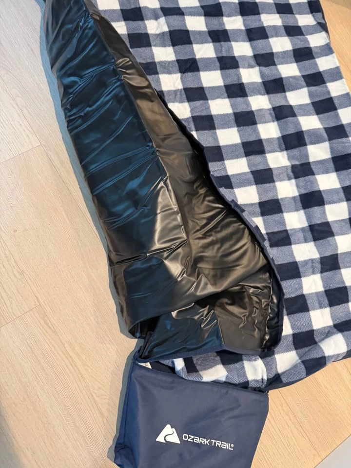 Ozark Trail Picnic Blanket Waterproof Outdoor Camping Mat - photo 4