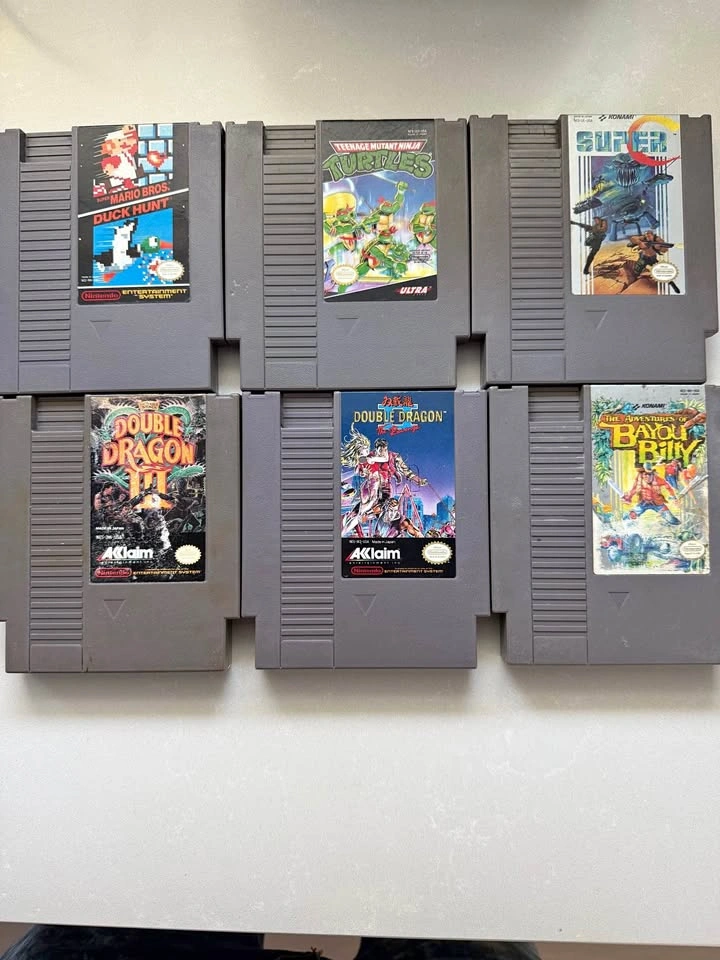 Retro Nintendo lot including 6 NES games good deal