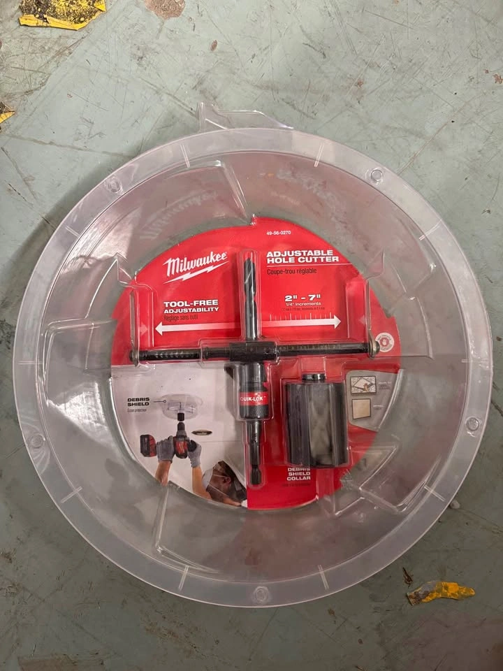 Milwaukee Adjustable Hole Cutter with Dust Pan