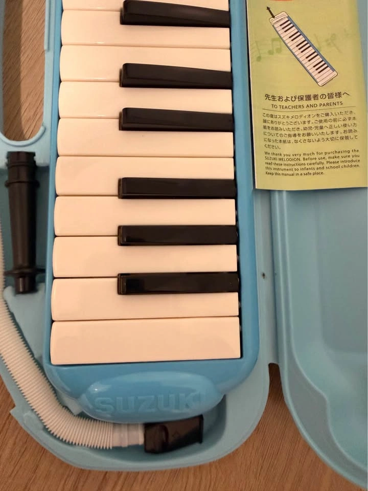 Suzuki Melodion Study-32 Melodica 32 Key Keyboard w/ Case - photo 3