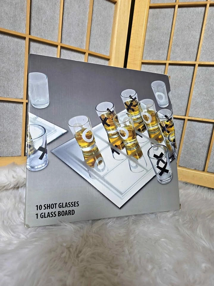 Tic Tac Toe Shot Glass Drinking Game Set