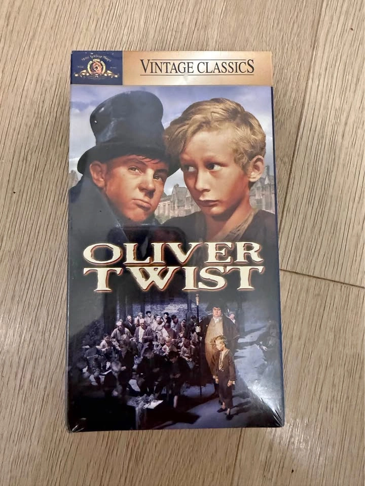 Oliver Twist VHS (1948) Vintage Classics