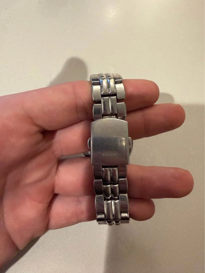 GUESS Women’s Silver Tone Crystal Bezel Watch Date Quartz 100M - photo 3