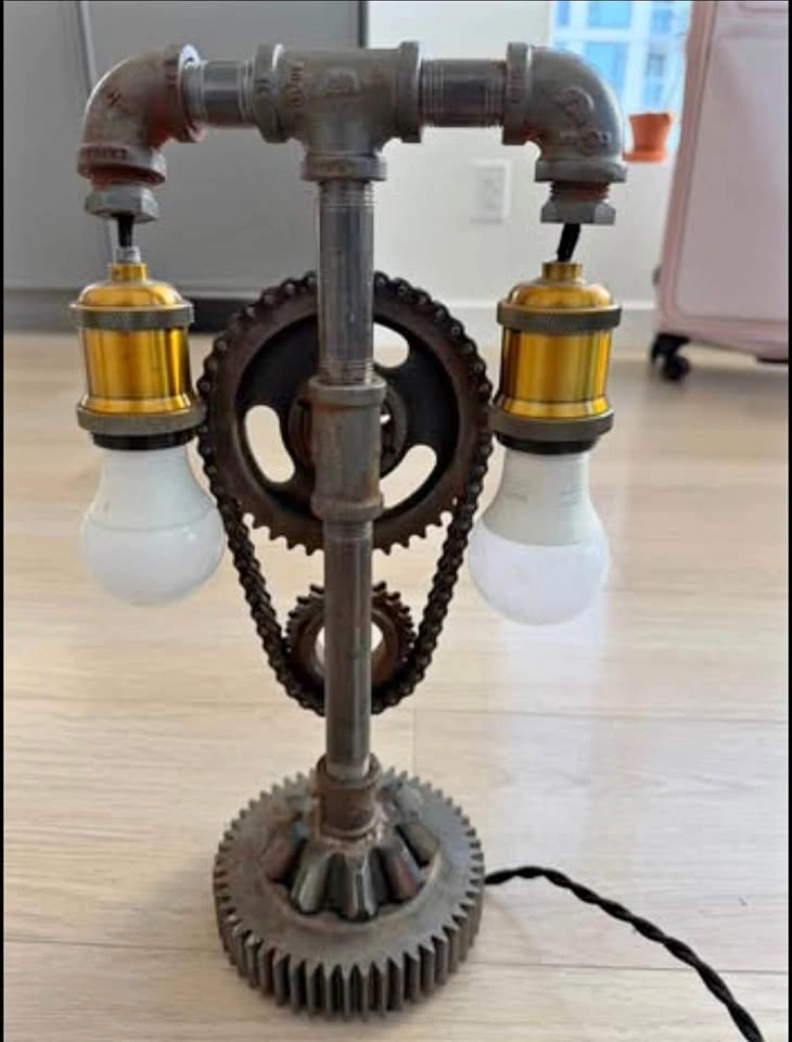 Handcrafted Retro Industrial Steampunk Lamp Gear Chain Table Lam