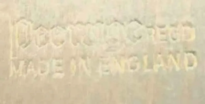 Antique Peerage Brass Wall Plaque image indicator(3)