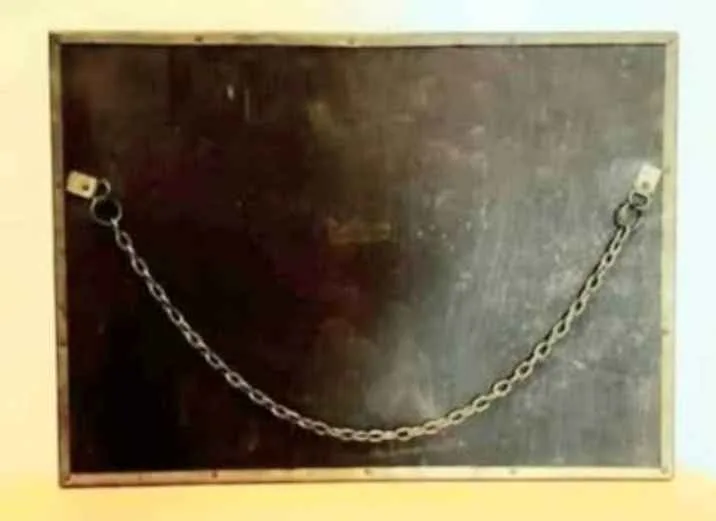 Antique Peerage Brass Wall Plaque image indicator(4)