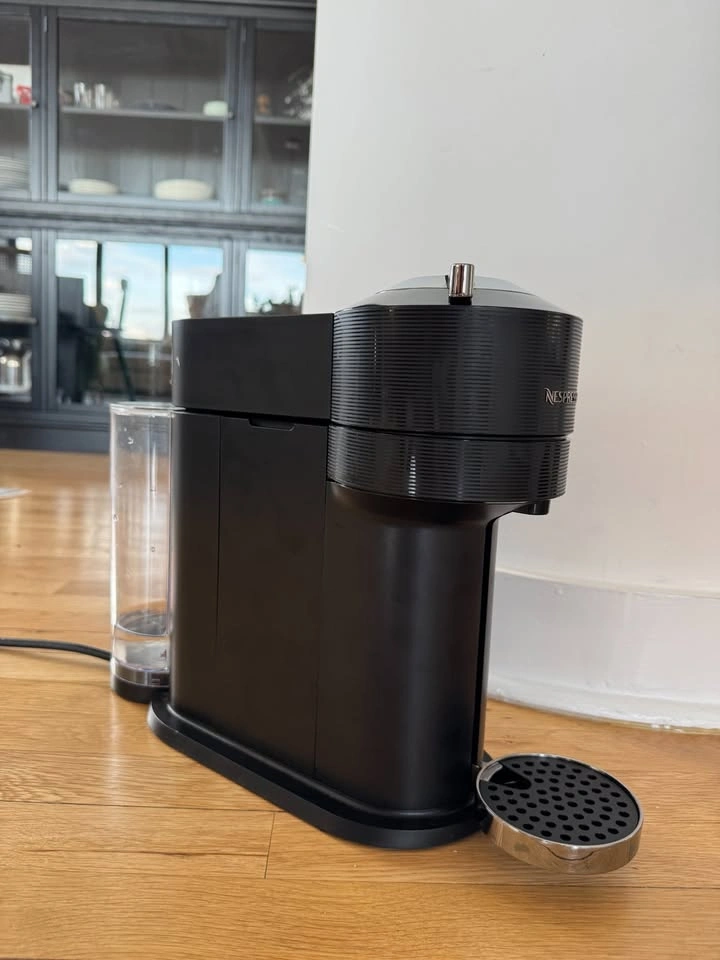 Nespresso Vertuo Next Coffee & Espresso Machine - photo 3