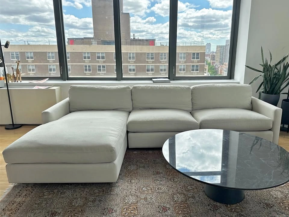 Room & Board Linger Sectional Sofa with Chaise – Oatmeal