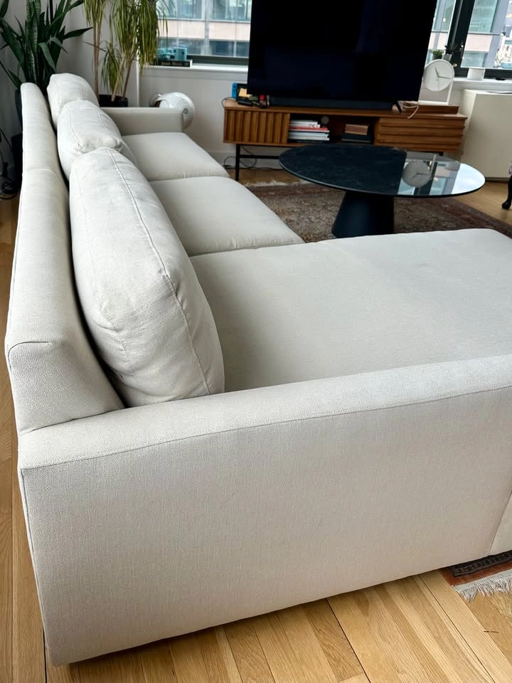 Room & Board Linger Sectional Sofa with Chaise – Oatmeal - photo 3