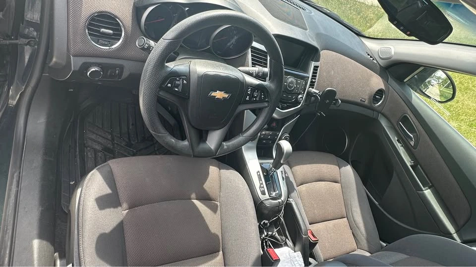 2015 Chevy cruze LT Turbo - photo 4