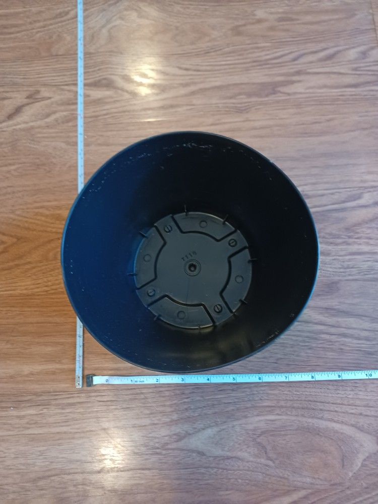 Black With Gold Speckled Decorative Plastic Planter Pot - photo 2