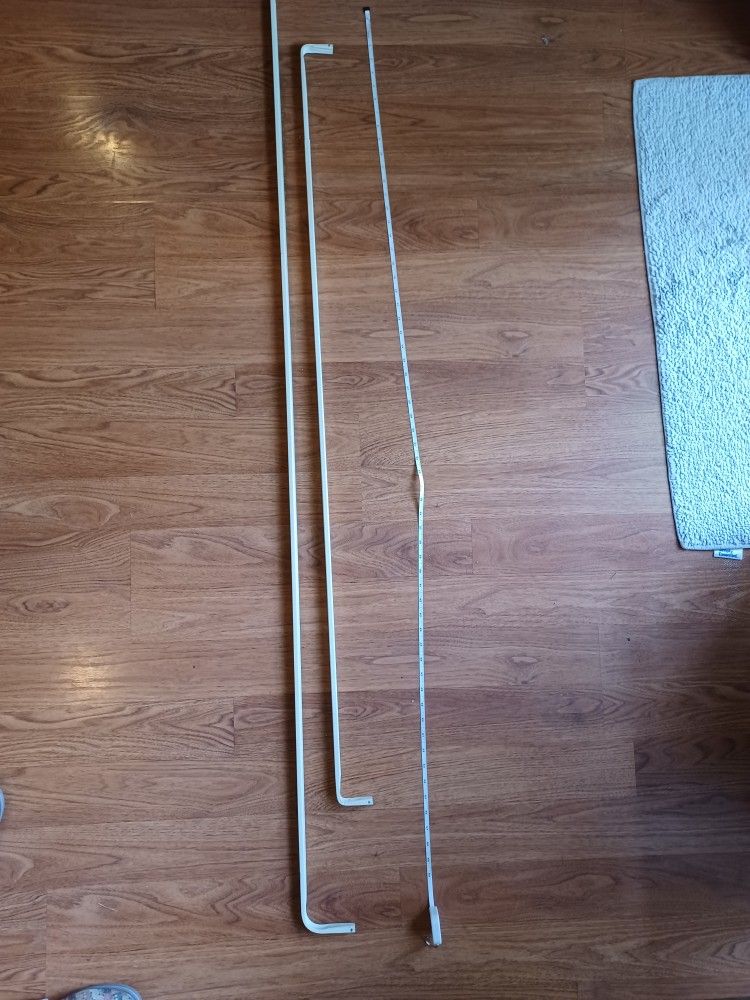 White Metal Expandable Curtain Rods
