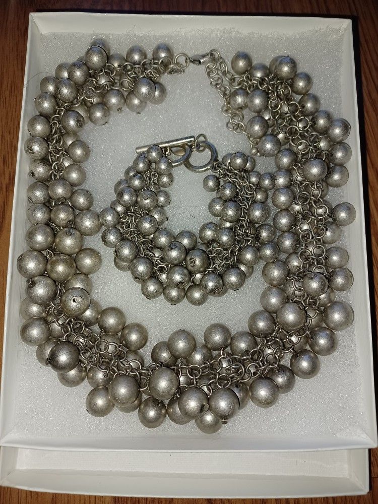 Silver Colored Necklace & Bracelet