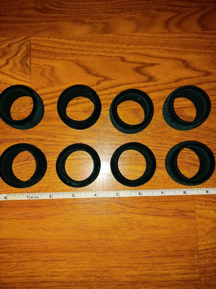Set Of 8 Hunter Green Velvet Napkin Rings - photo 2
