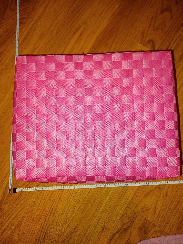 Pink Basket With Liner - photo 4