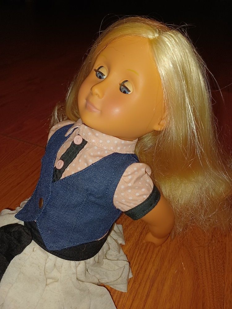 Blonde OG Doll With Clothes, AG Bag & Accessories - photo 4