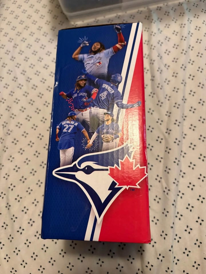 Vladimir Guerrero Jr. "Victory Vlad" Bobblehead - 2022 Toronto B - photo 2