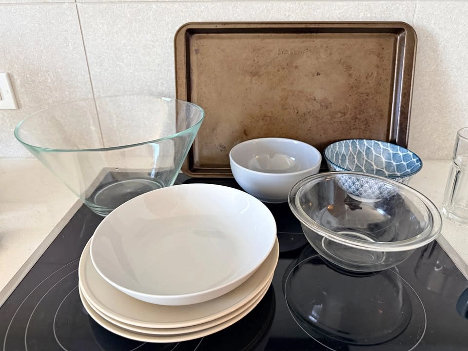 Plates, bowls and cups