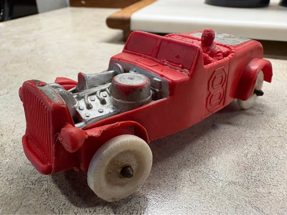 Vintage 1950s Auburn Rubber Company Red Hot Rod Race Car - photo 3