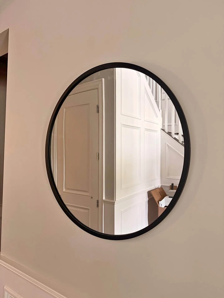 Round Mirror