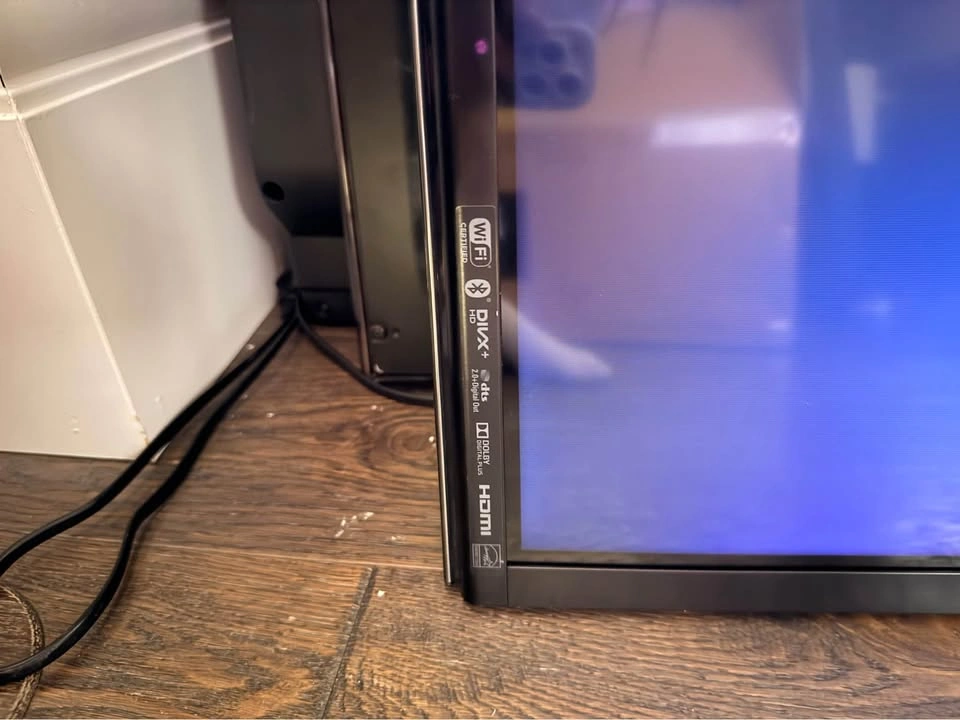 Sharp Aquos 62” - photo 4