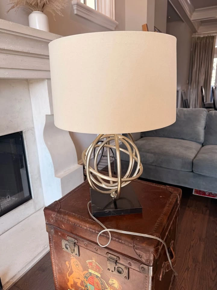 Table Lamp - photo 2