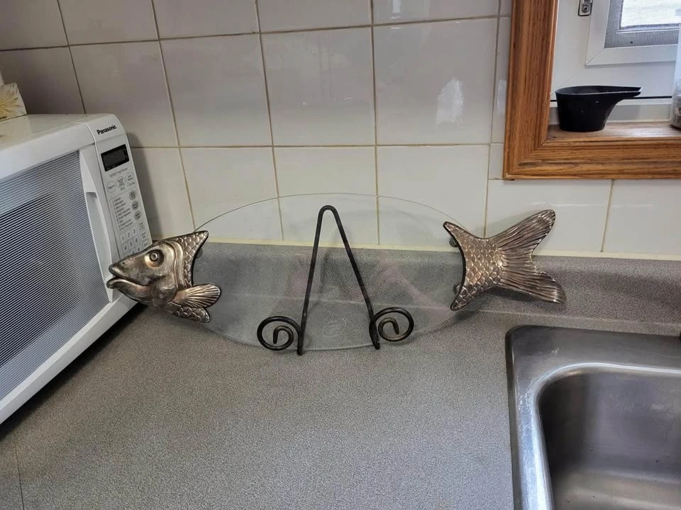 Stunning classic, glass and metal fish serving tray - photo 4