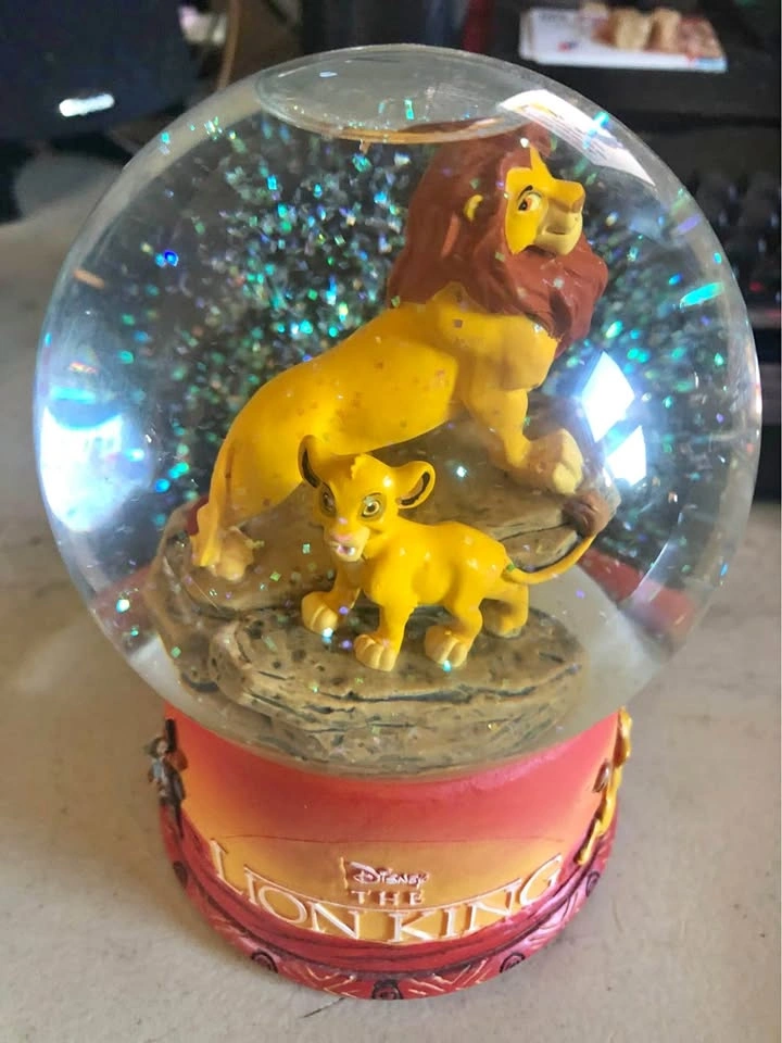 Hallmark Lion King snow globe