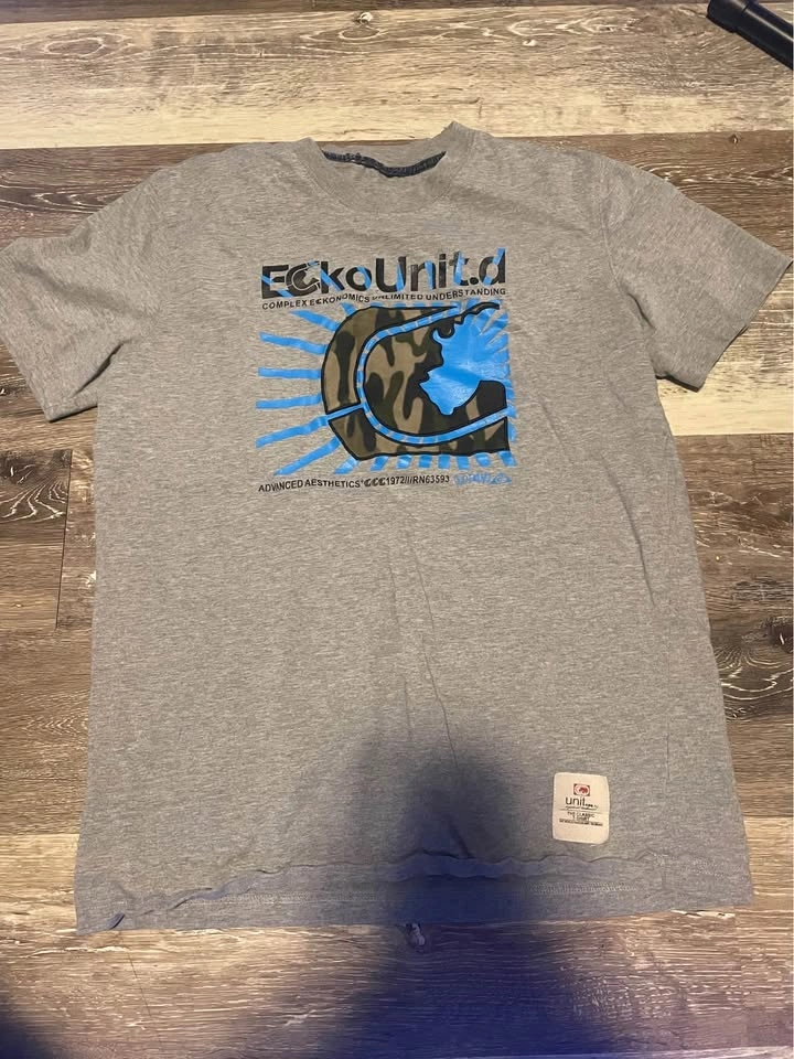 2 medium ecko shirts