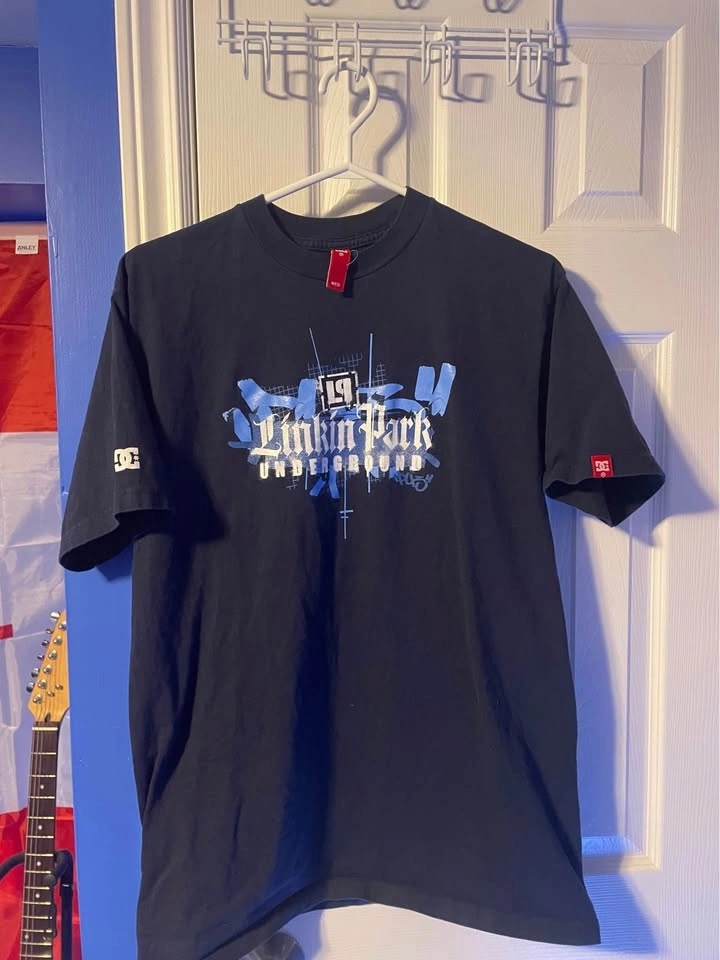 Mint condition Linkin Park Underground 2000s DC shirt