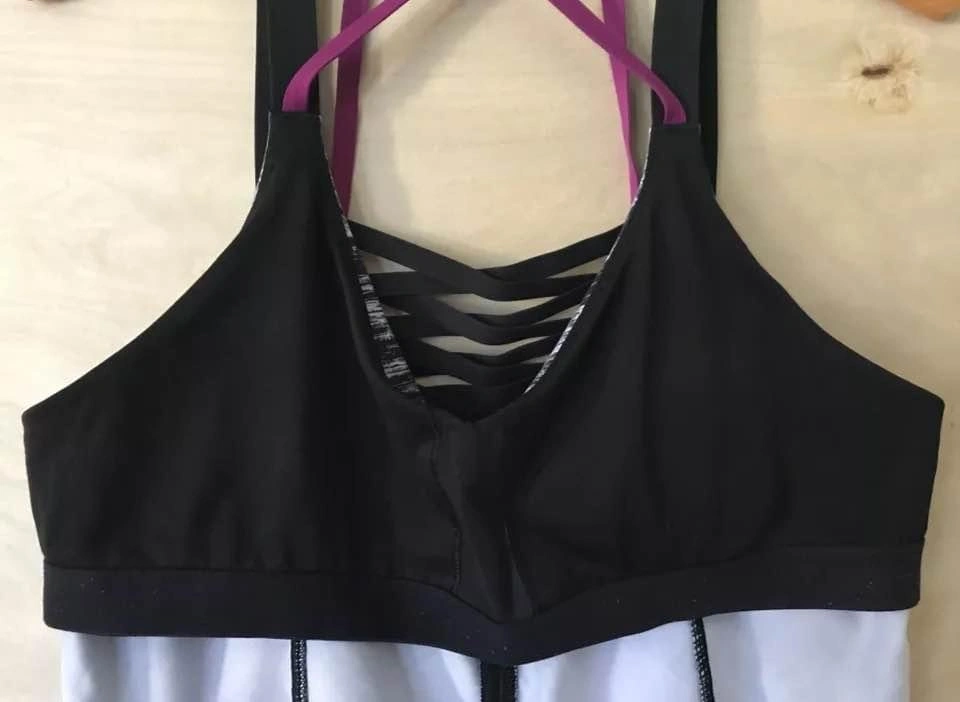 Lululemon tank top with built in bra size 10 - photo 5