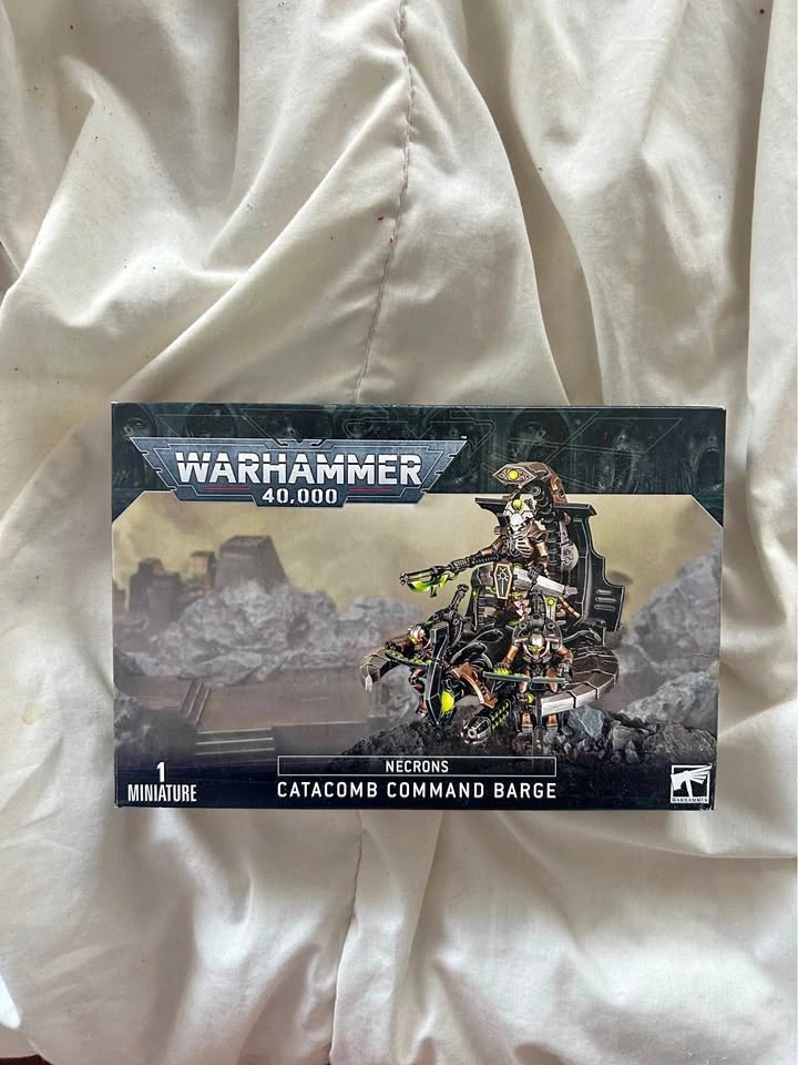 Warhammer Necrons catacomb command barge
