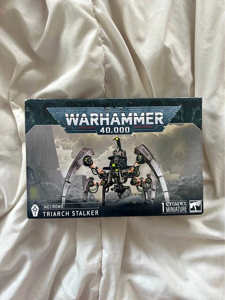 NIB Warhammer Necron Triarch stalker