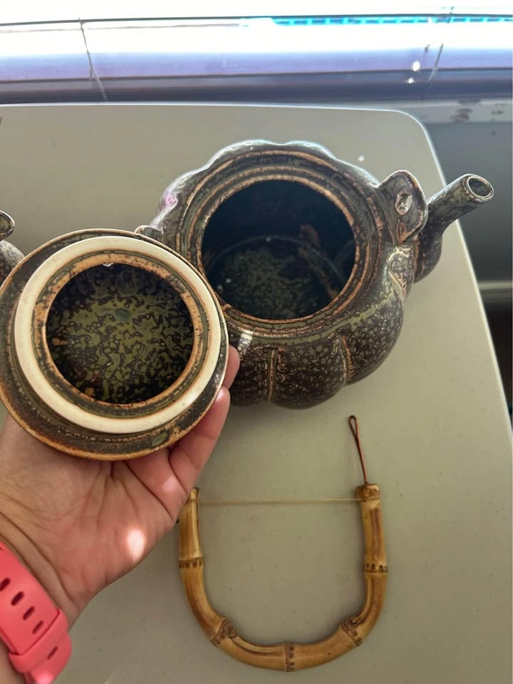 CERAMIC SQUASH TEAPOT $30 EACH - photo 3