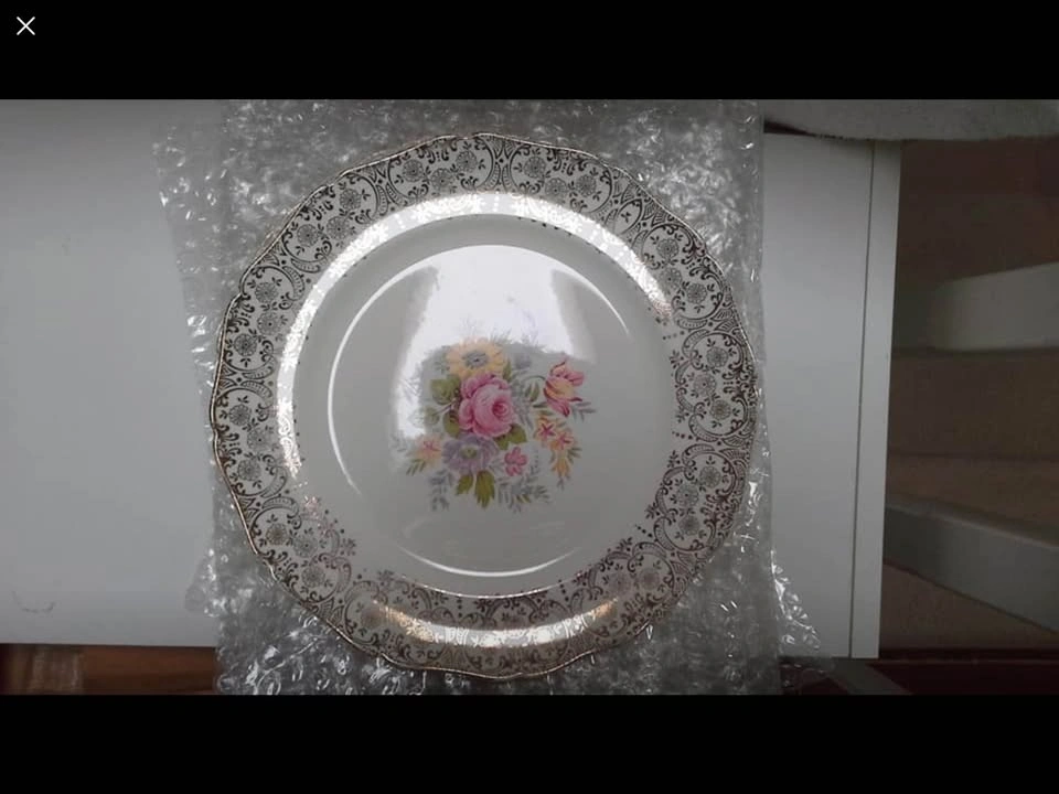 Set of 6 plates 22k gold rim