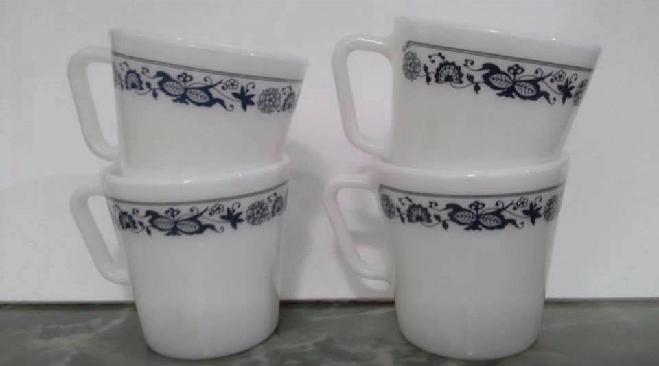milk glass mugs