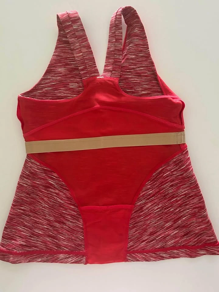 Lululemon red size 8 - photo 3