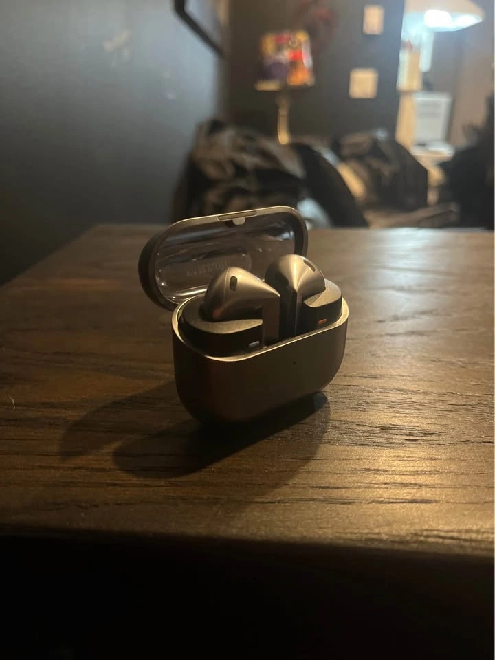 Samsung galaxy buds 3 - photo 2