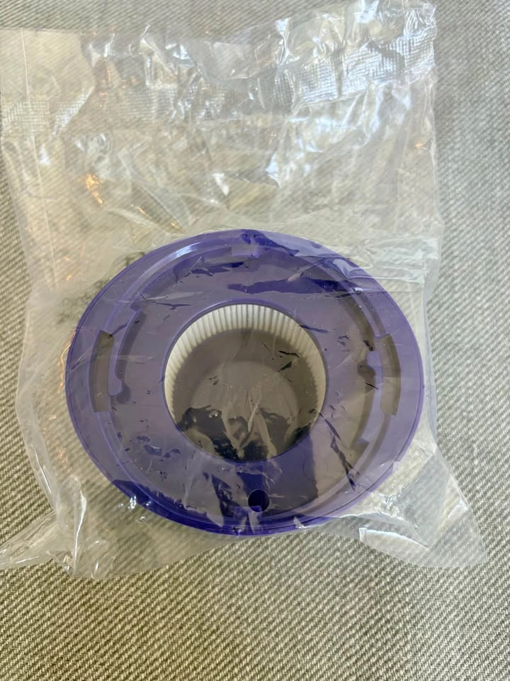 Dyson Vacuum V7 V8 Filter - photo 2